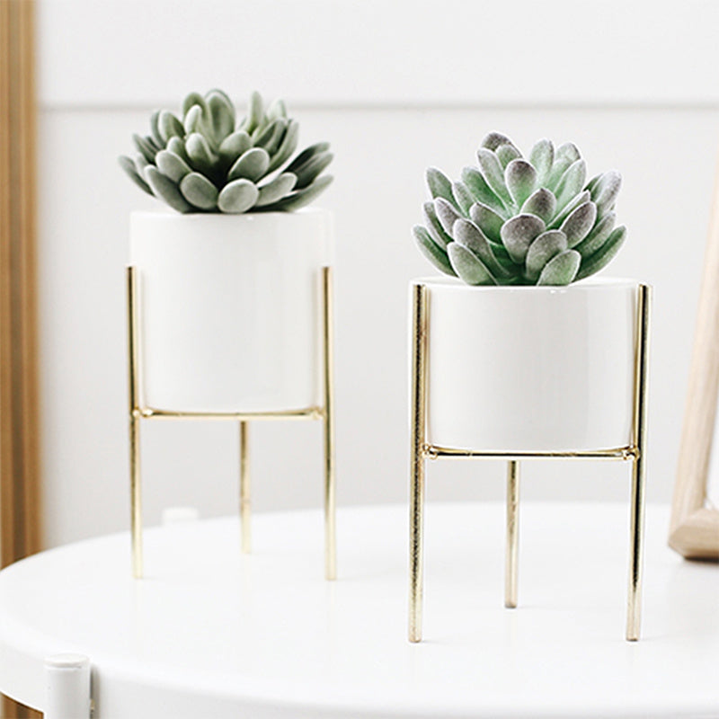 Moderne Bloempot met IJzeren Frame – Stijlvolle Decoratie voor Elk Interieur